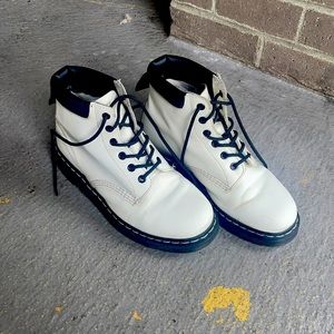 White barely worn boots; fresh tread on soles